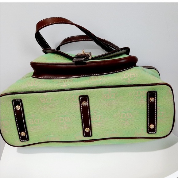Authentic Dooney & Bourke shoulder bag in green and brown, clean w minimum flaws - Picture 4 of 7